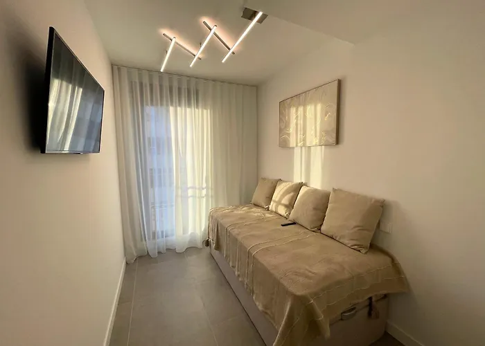 公寓 Modern 3-bedroom With Padel And Pool Access 卡尔佩