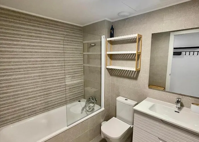 Modern 3-bedroom With Padel And Pool Access 公寓 卡尔佩