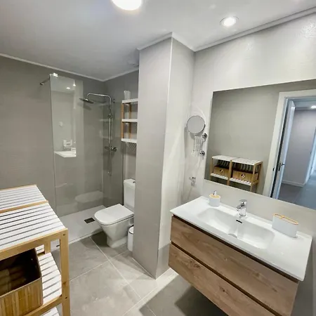 Modern 3-bedroom With Padel And Pool Access * 칼페
