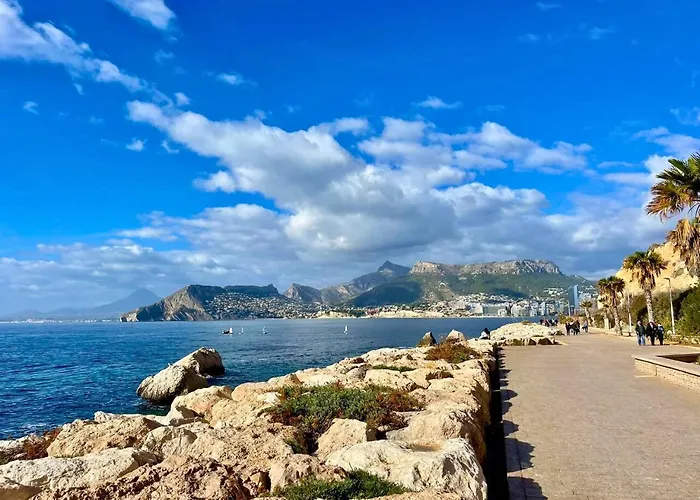 Modern 3-bedroom With Padel And Pool Access Calpe