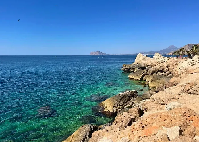 Modern 3-bedroom With Padel And Pool Access Calpe