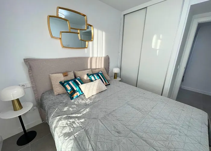 Apartment Modern 3-bedroom With Padel And Pool Access