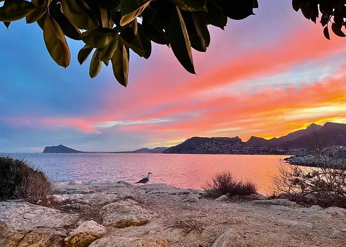 Modern 3-bedroom With Padel And Pool Access Апартаменты *